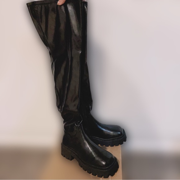 NWB Thigh high/over the knee platform boots US9M - Picture 2 of 7